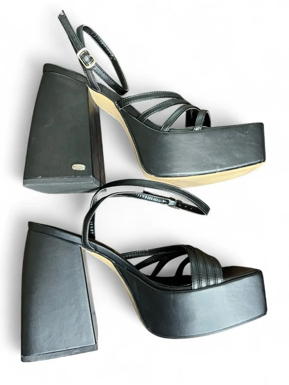 NOKWOL Lulu strappy platform chunky heels in black.